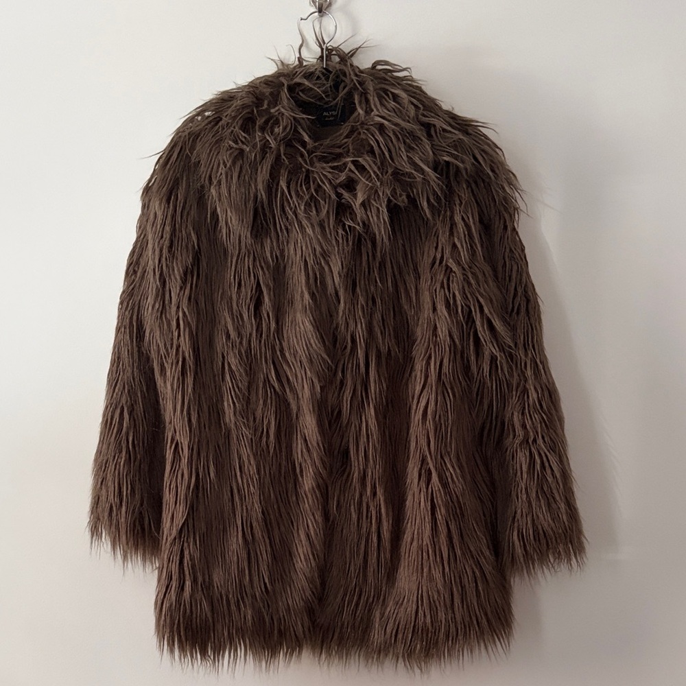 Alysi Shaggy Fabulous  Faux-Fur Jacket